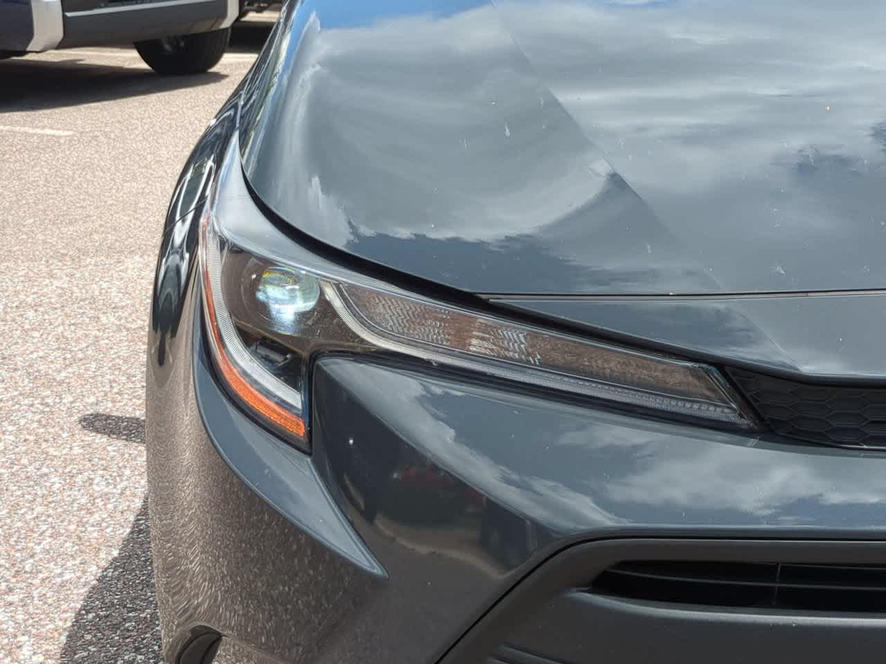 Thumbnail: 2025 Toyota Corolla - 10