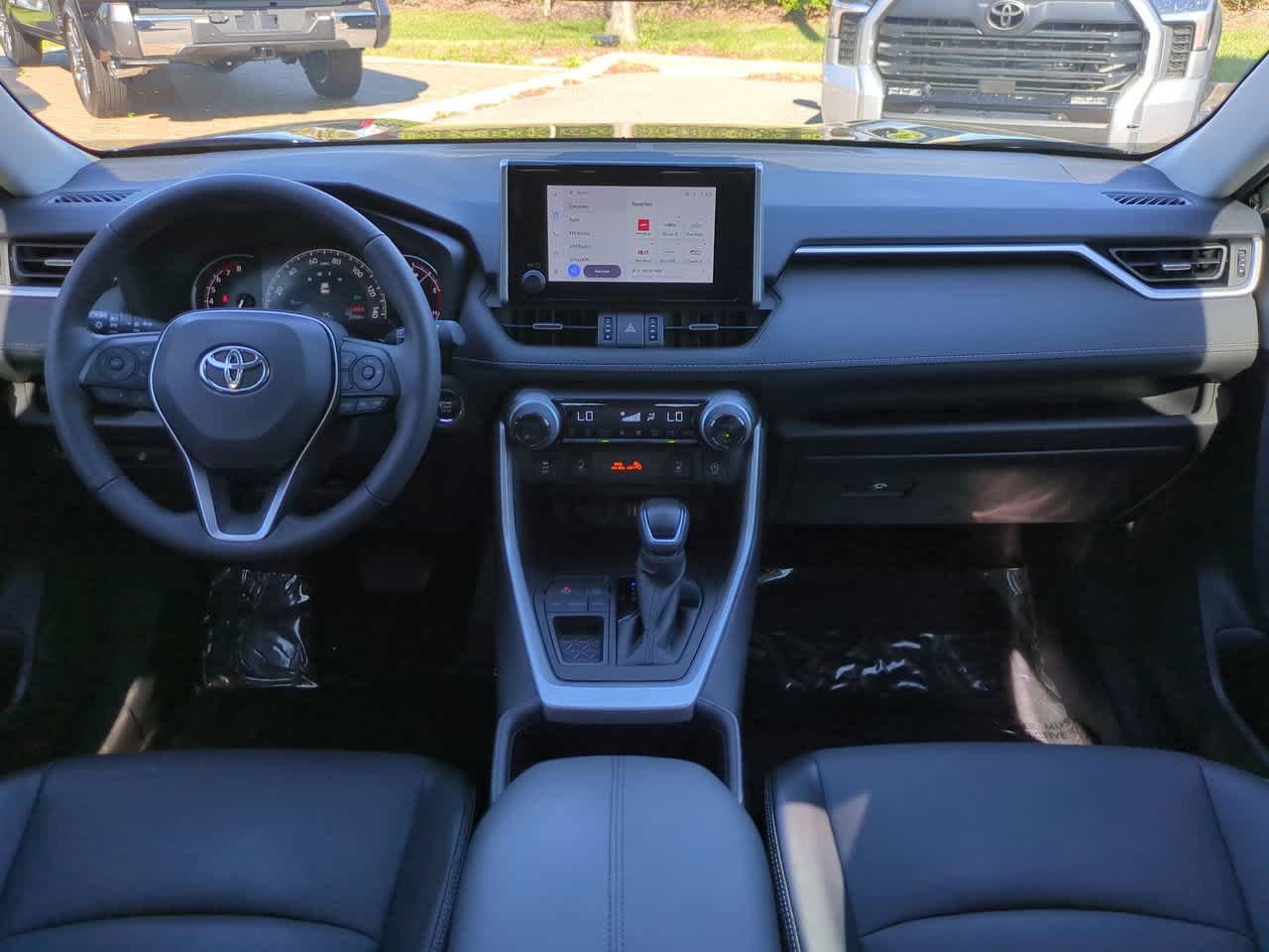 Thumbnail: 2023 Toyota RAV4 - 14