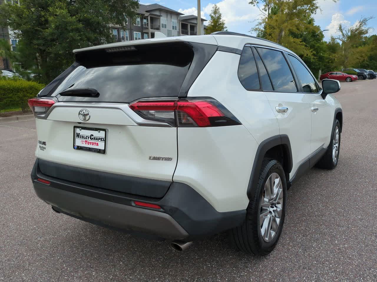 Thumbnail: 2019 Toyota RAV4 - 6