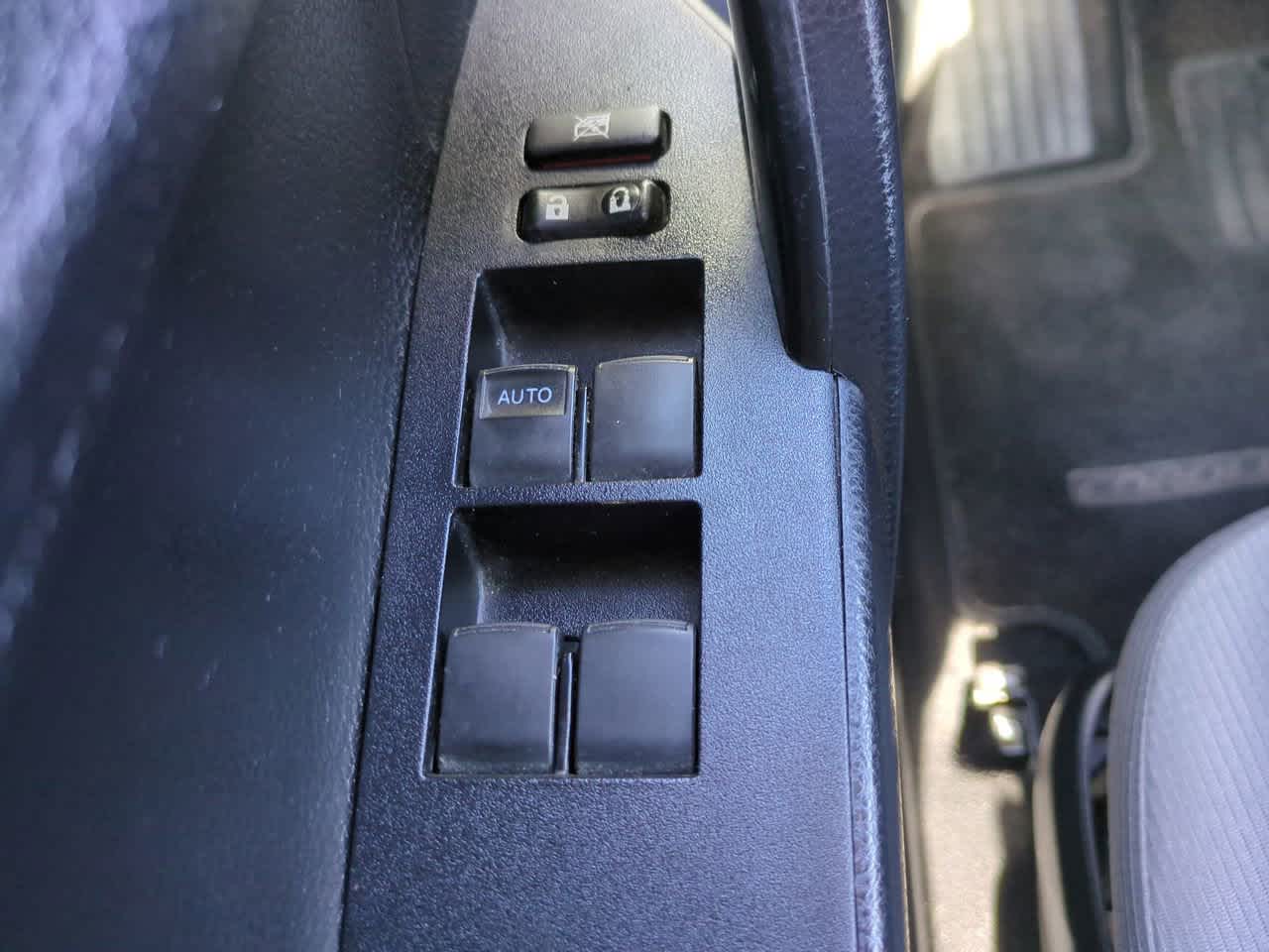 Thumbnail: 2015 Toyota Corolla - 20