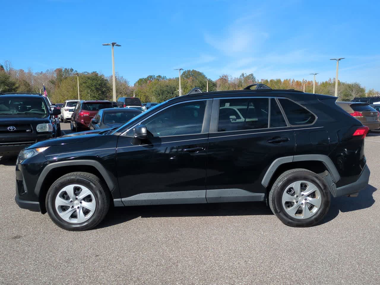 Thumbnail: 2020 Toyota RAV4 - 3