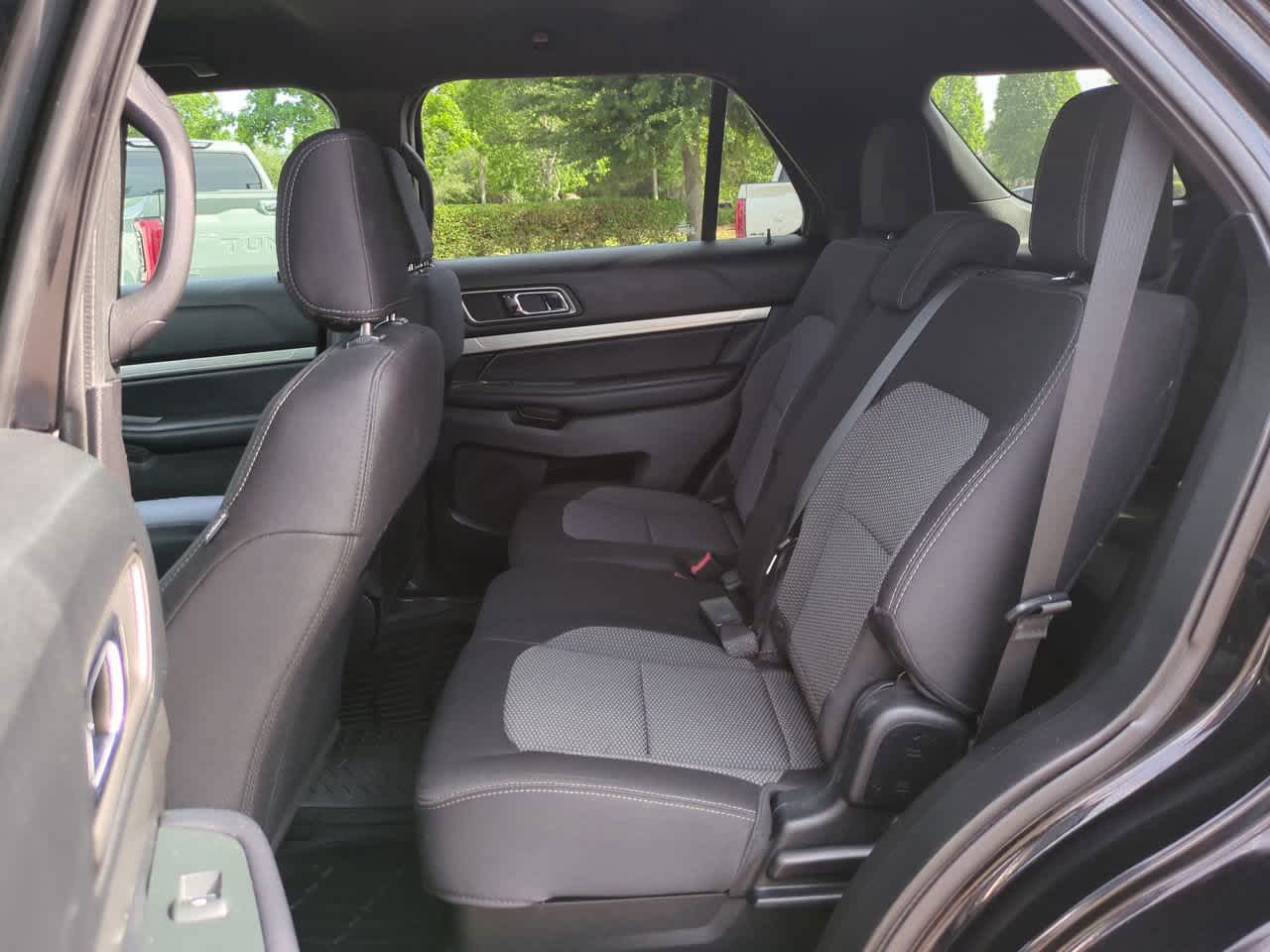 Thumbnail: 2018 Ford Explorer - 14