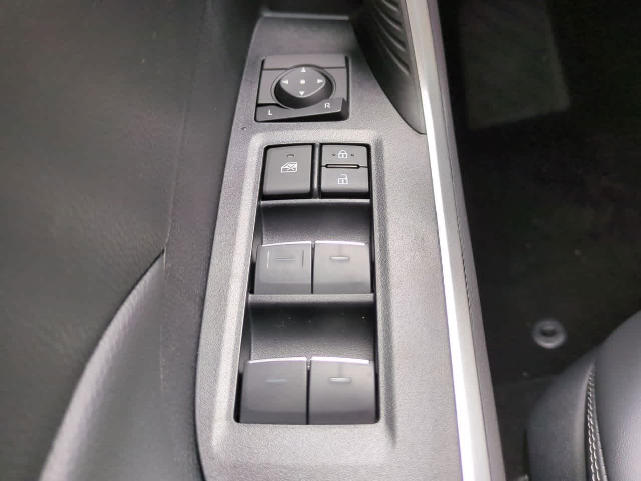 Thumbnail: 2025 Toyota RAV4 - 22