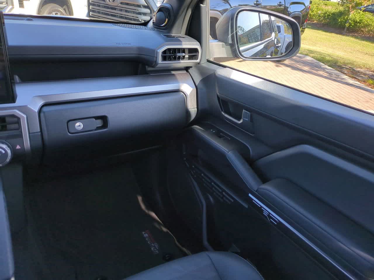 Thumbnail: 2025 Toyota 4Runner - 16