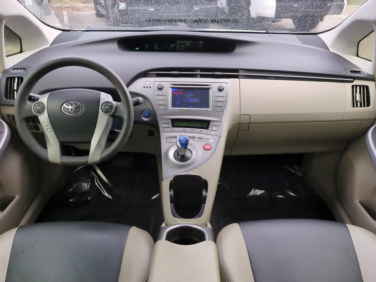 Thumbnail: 2014 Toyota Prius - 13