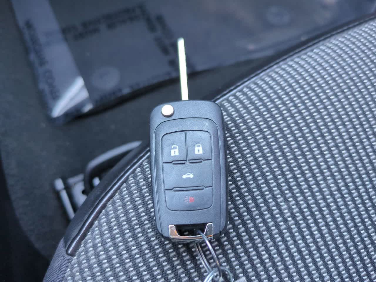 Thumbnail: 2013 Chevrolet Malibu - 23