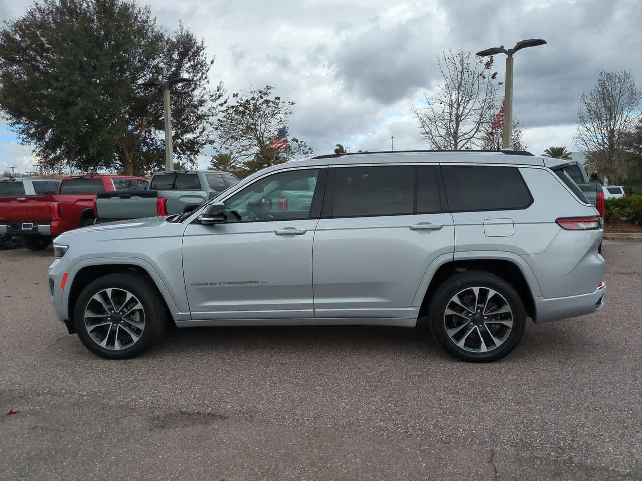 Thumbnail: 2021 Jeep Grand Cherokee L - 3