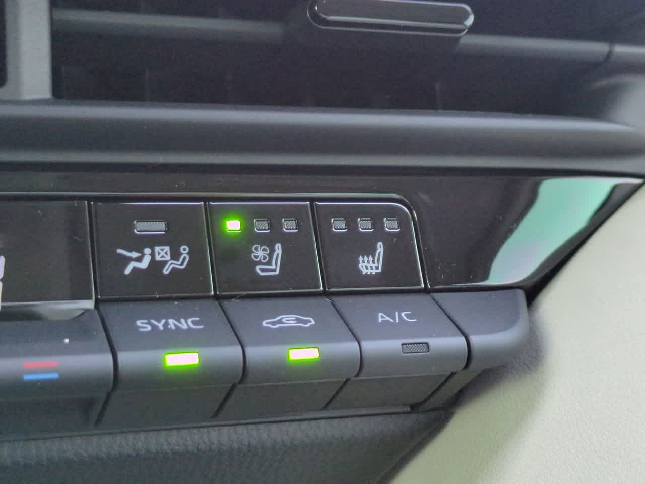 Thumbnail: 2026 Toyota Crown - 22