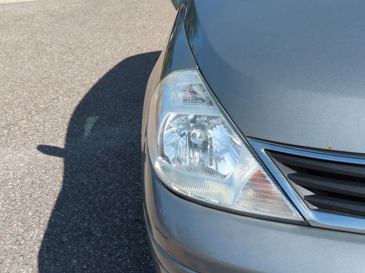 Thumbnail: 2012 Nissan Versa - 10