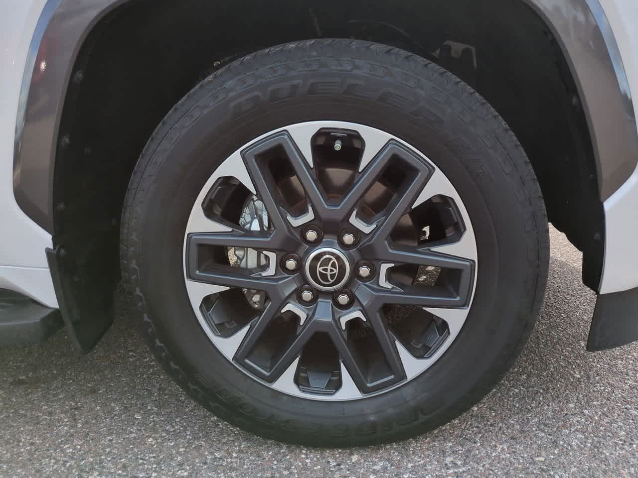 Thumbnail: 2023 Toyota Sequoia - 11