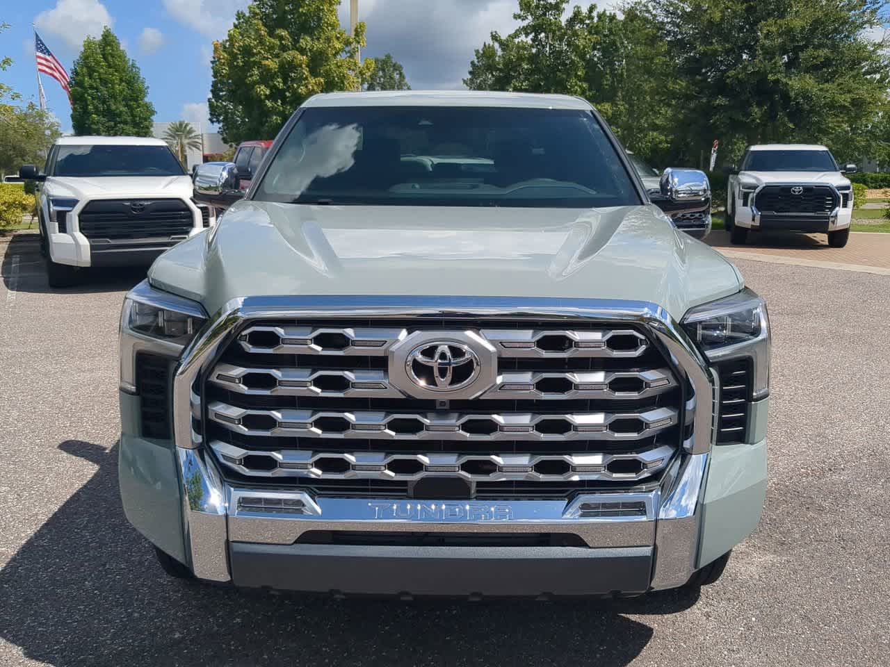 Thumbnail: 2025 Toyota Tundra - 9