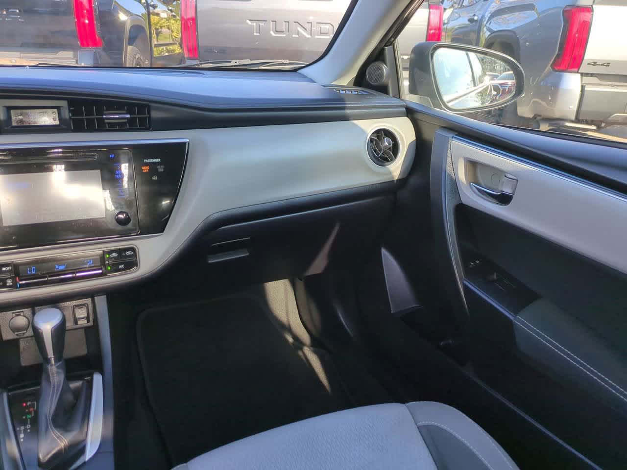 Thumbnail: 2017 Toyota Corolla - 15