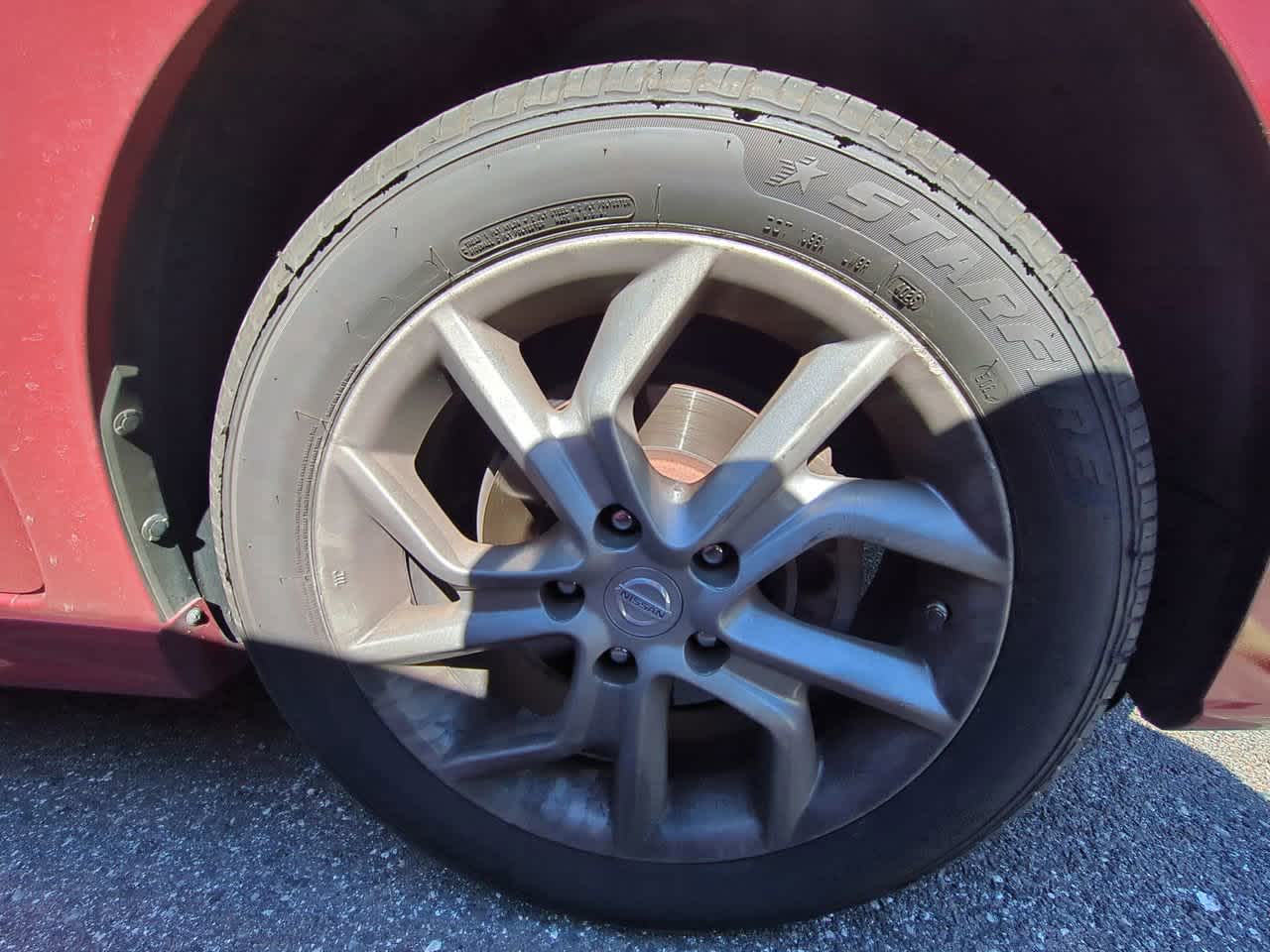 Thumbnail: 2014 Nissan Sentra - 9