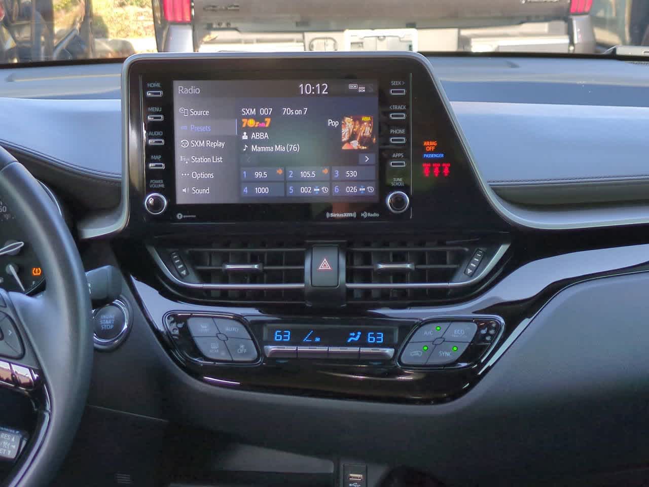 Thumbnail: 2022 Toyota C-HR - 17