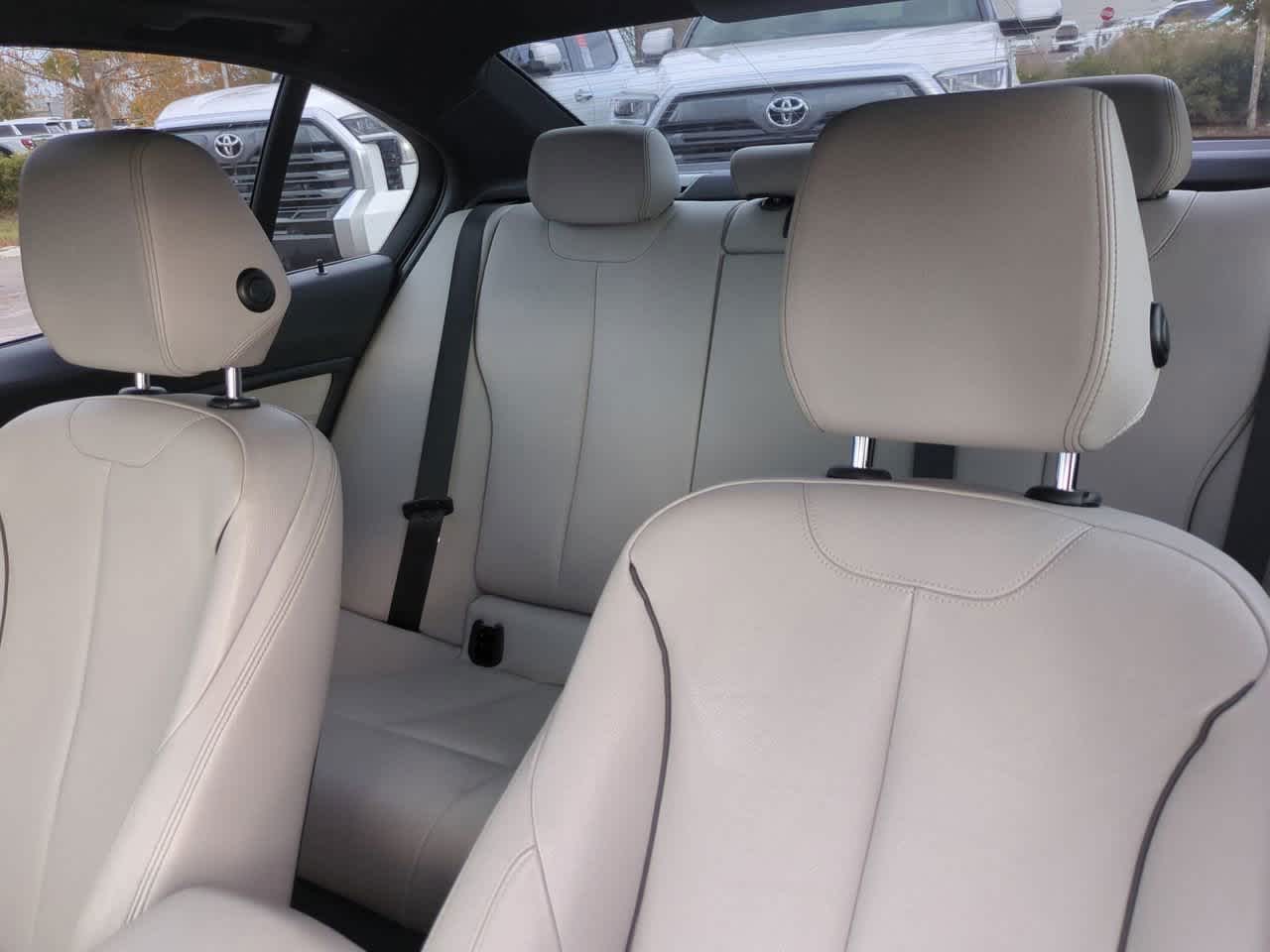 Thumbnail: 2013 BMW 3 Series - 8