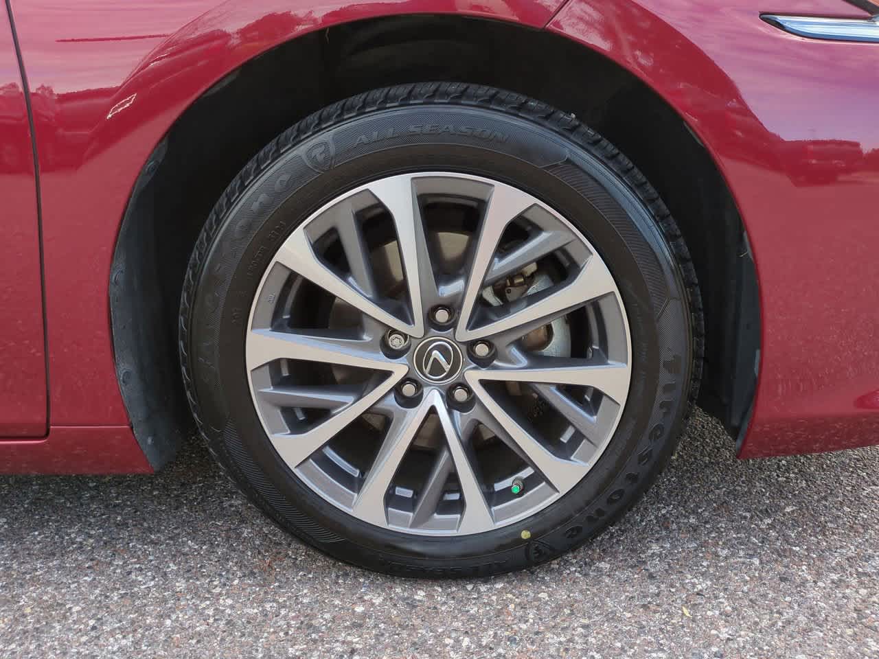 Thumbnail: 2022 Lexus ES - 11