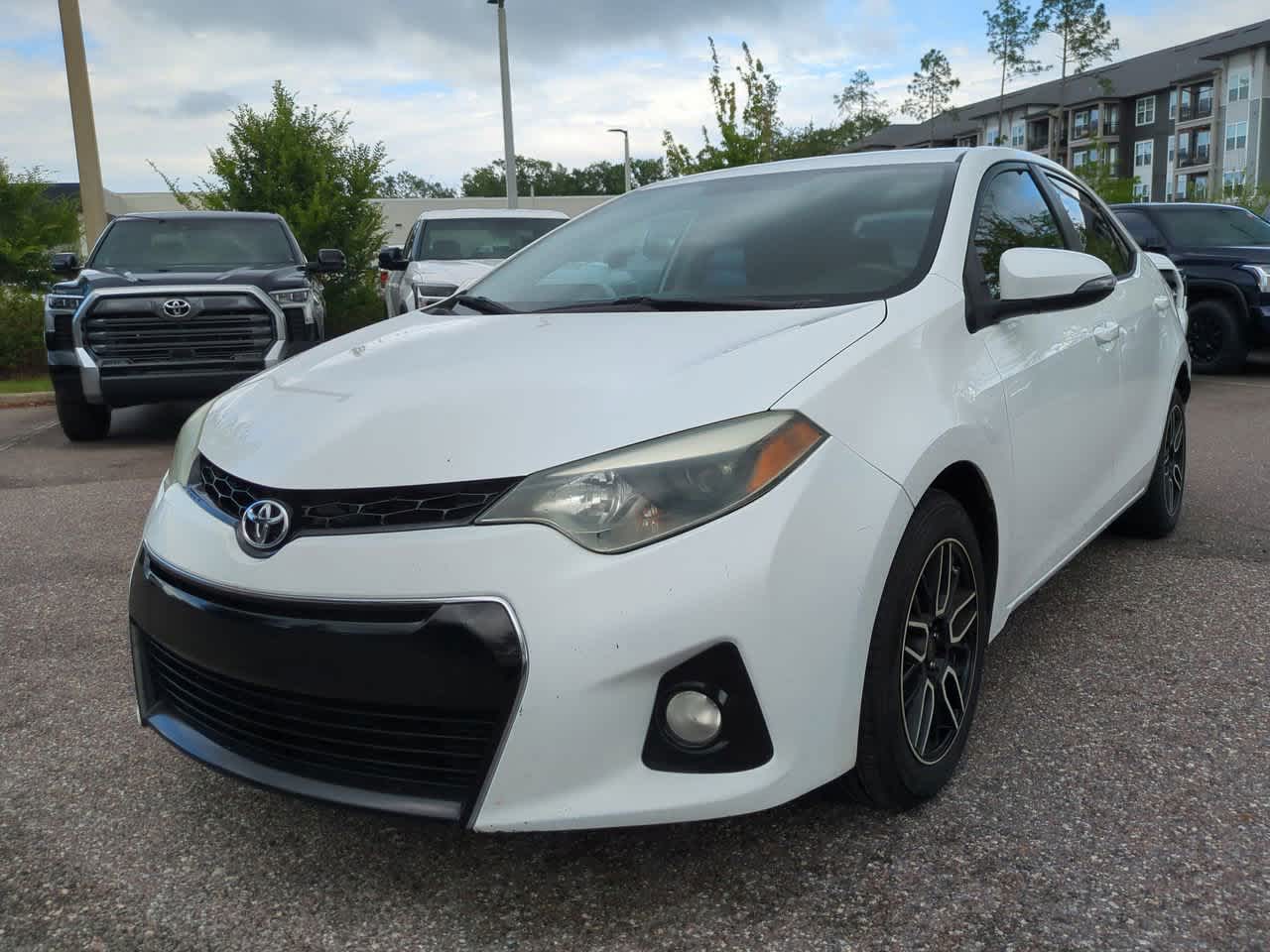 Thumbnail: 2015 Toyota Corolla - 2