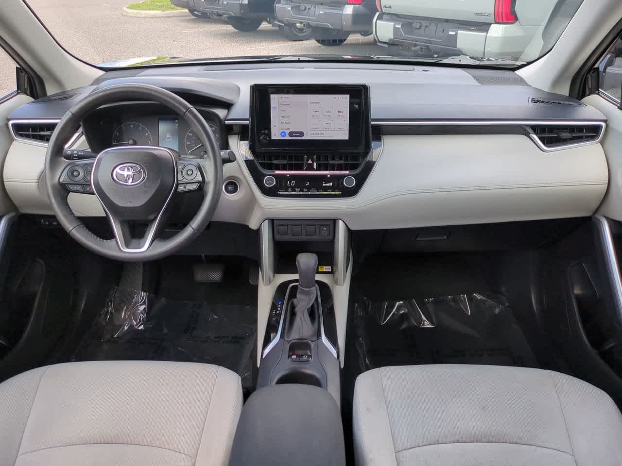 Thumbnail: 2023 Toyota Corolla Cross - 14