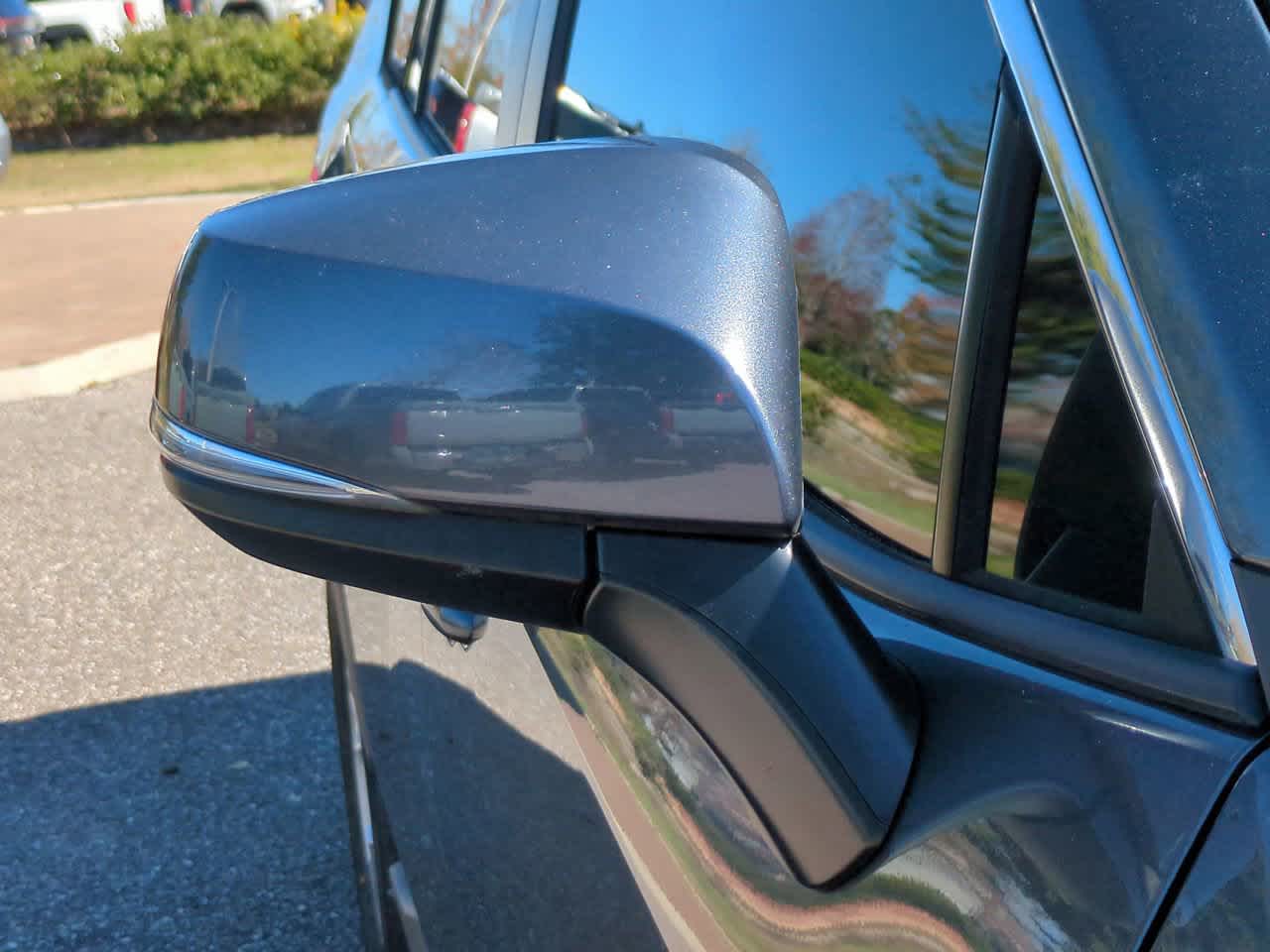 Thumbnail: 2021 Toyota RAV4 - 12