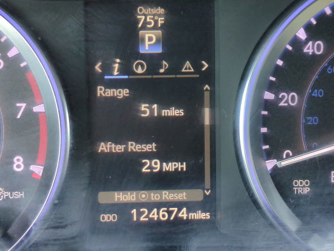 Thumbnail: 2015 Toyota Highlander - 26