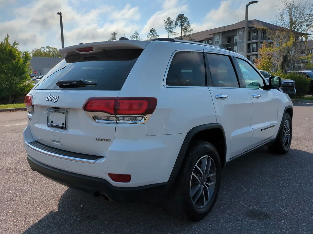 Thumbnail: 2022 Jeep Grand Cherokee - 6