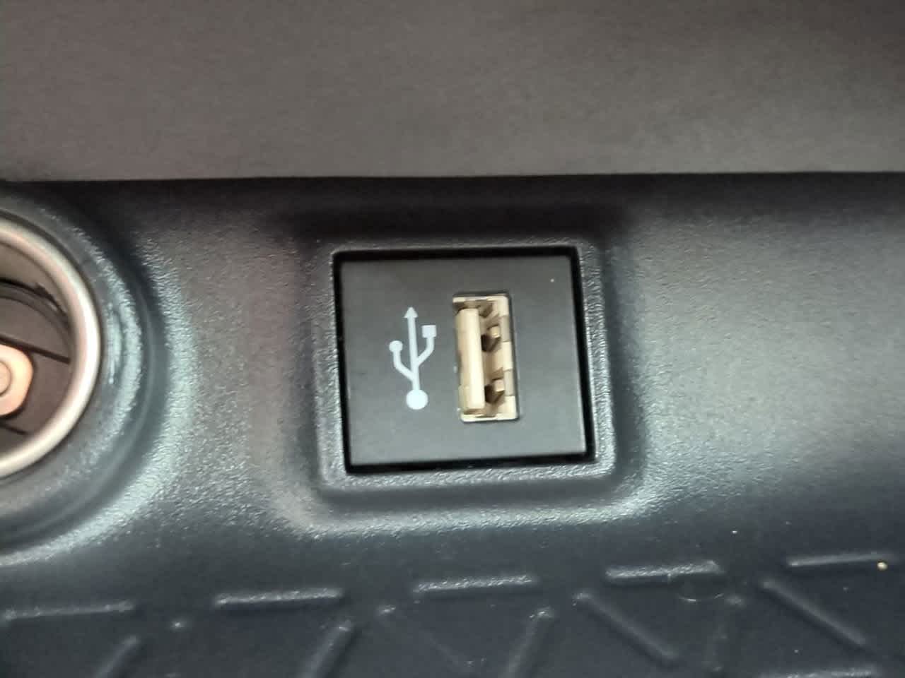 Thumbnail: 2025 Toyota RAV4 - 20