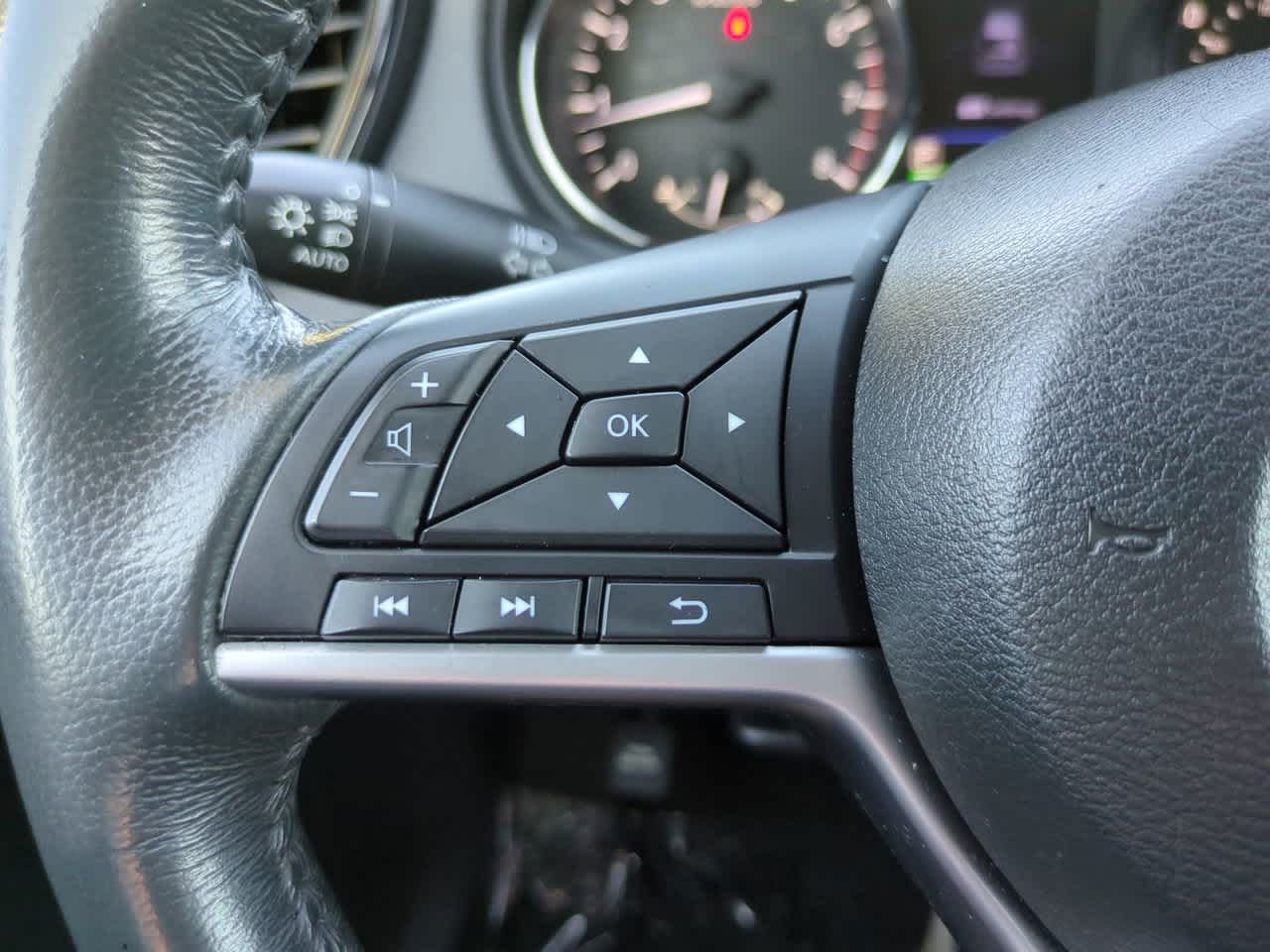 Thumbnail: 2018 Nissan Rogue - 22