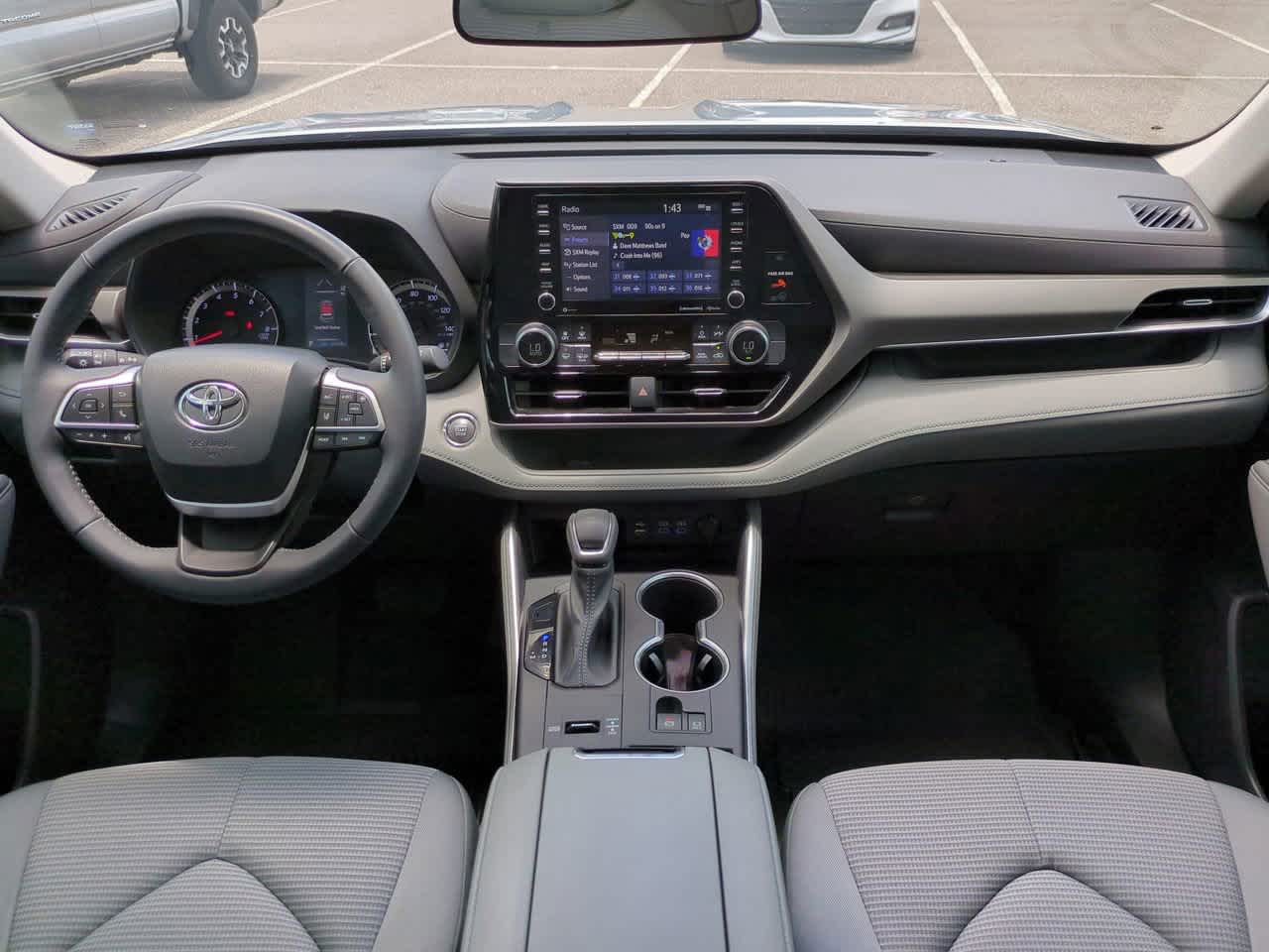 Thumbnail: 2022 Toyota Highlander - 15
