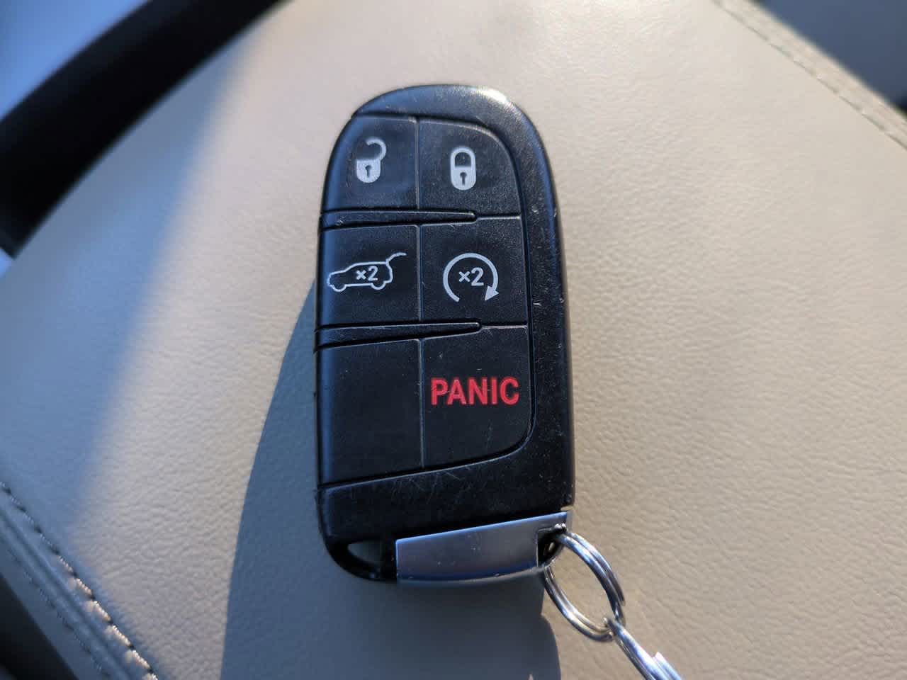 Thumbnail: 2015 Jeep Grand Cherokee - 28