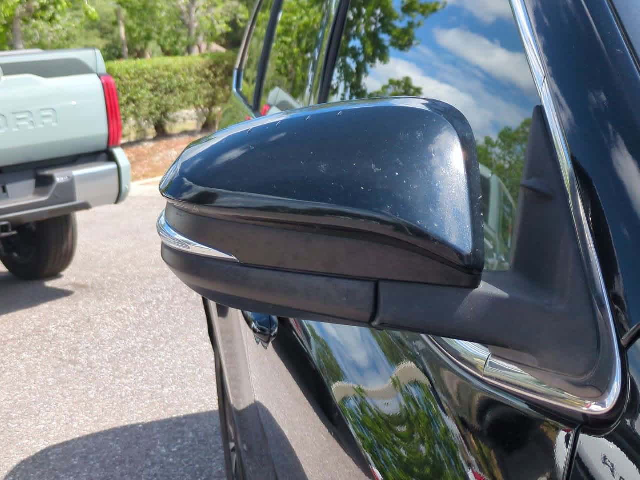 Thumbnail: 2019 Toyota Highlander - 12