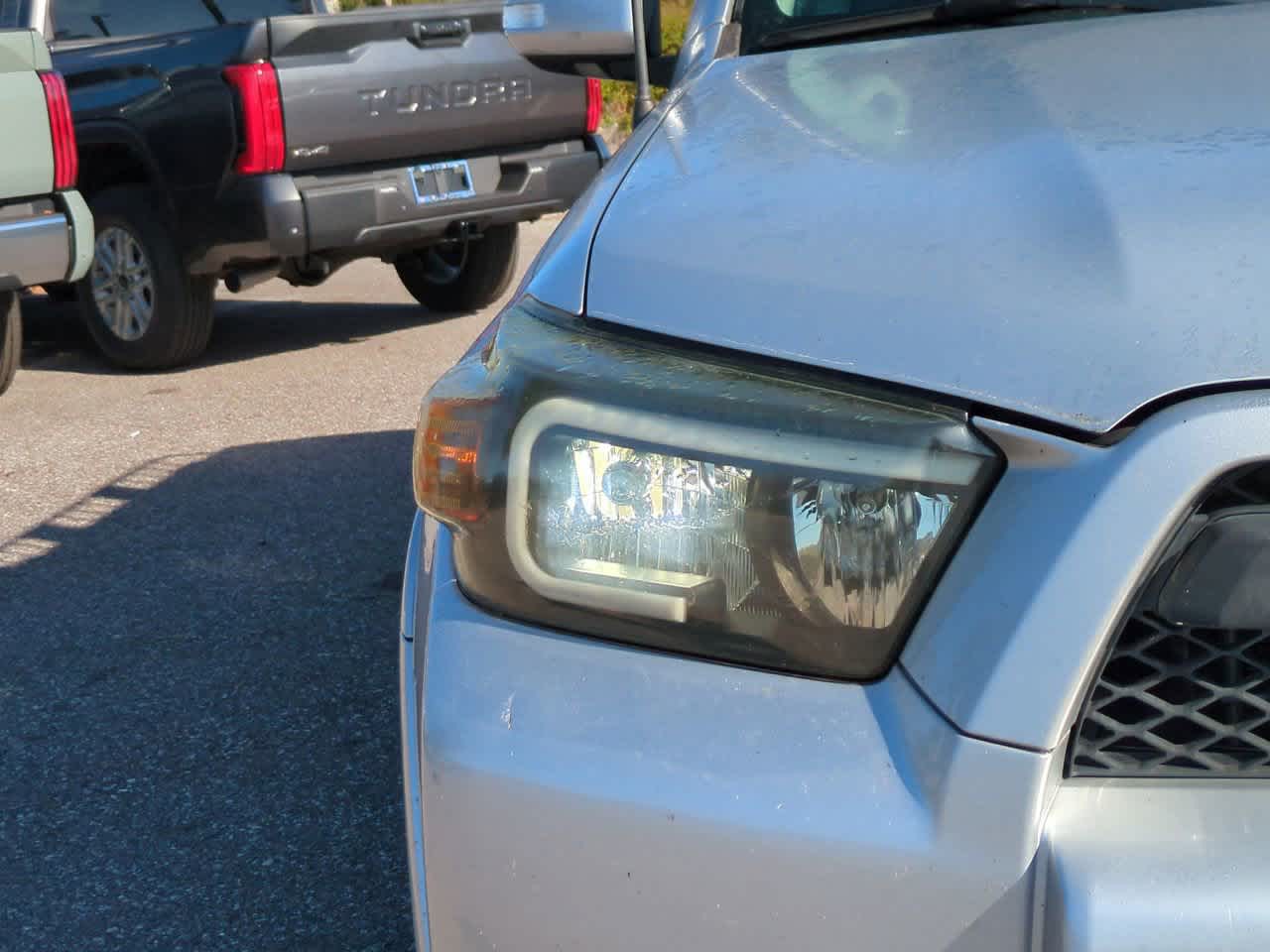 Thumbnail: 2011 Toyota 4Runner - 10