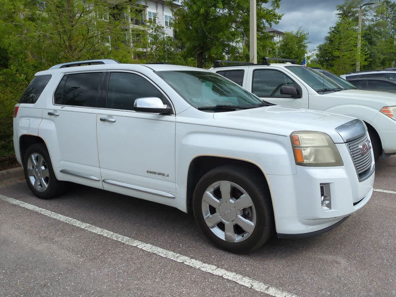 Thumbnail: 2015 GMC Terrain - 6