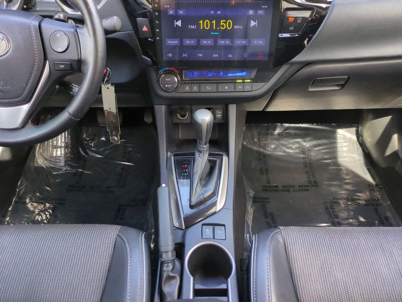 Thumbnail: 2015 Toyota Corolla - 18
