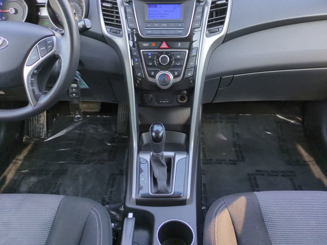 Thumbnail: 2014 Hyundai Elantra - 18