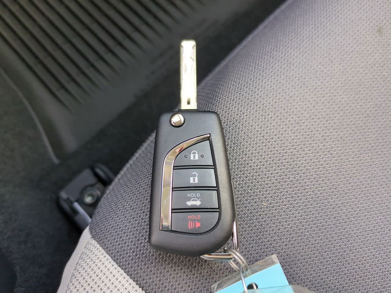 Thumbnail: 2025 Toyota Corolla - 25