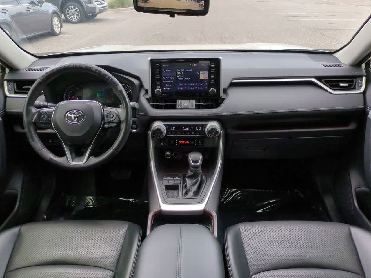 Thumbnail: 2019 Toyota RAV4 - 14