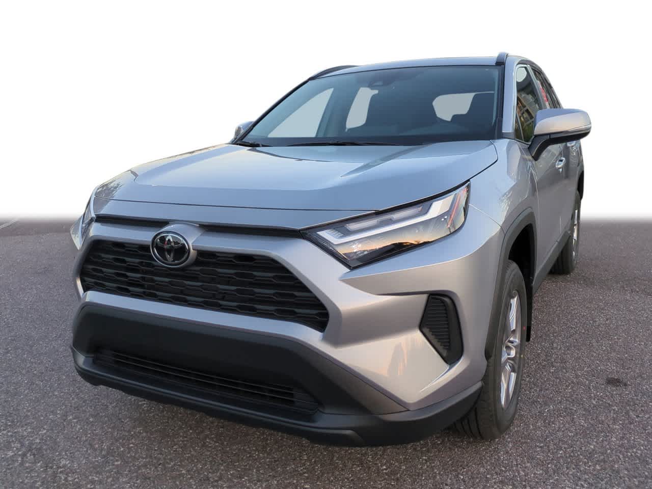 2025 Toyota RAV4 XLE's photo