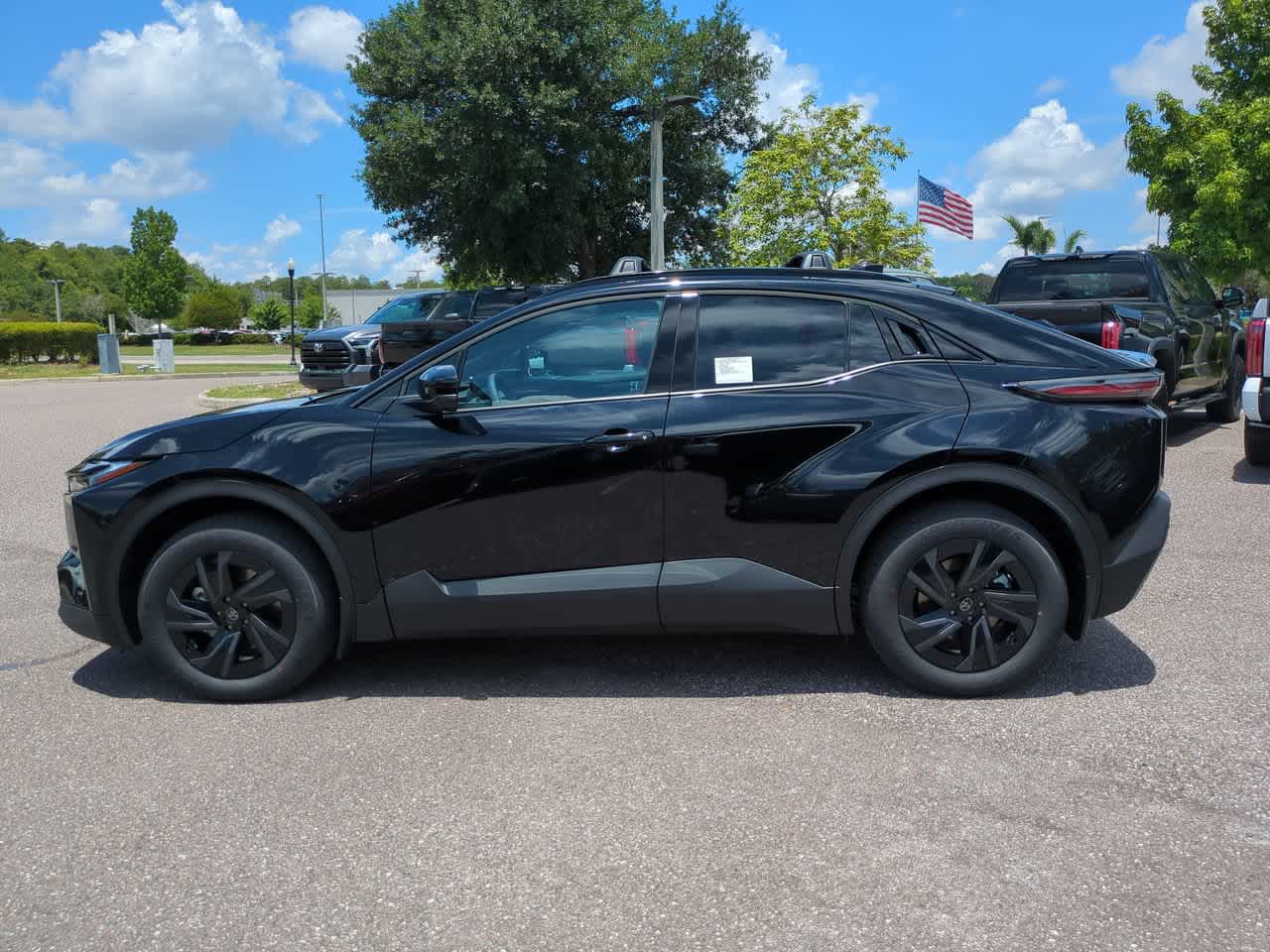 Thumbnail: 2026 Toyota C-HR - 3
