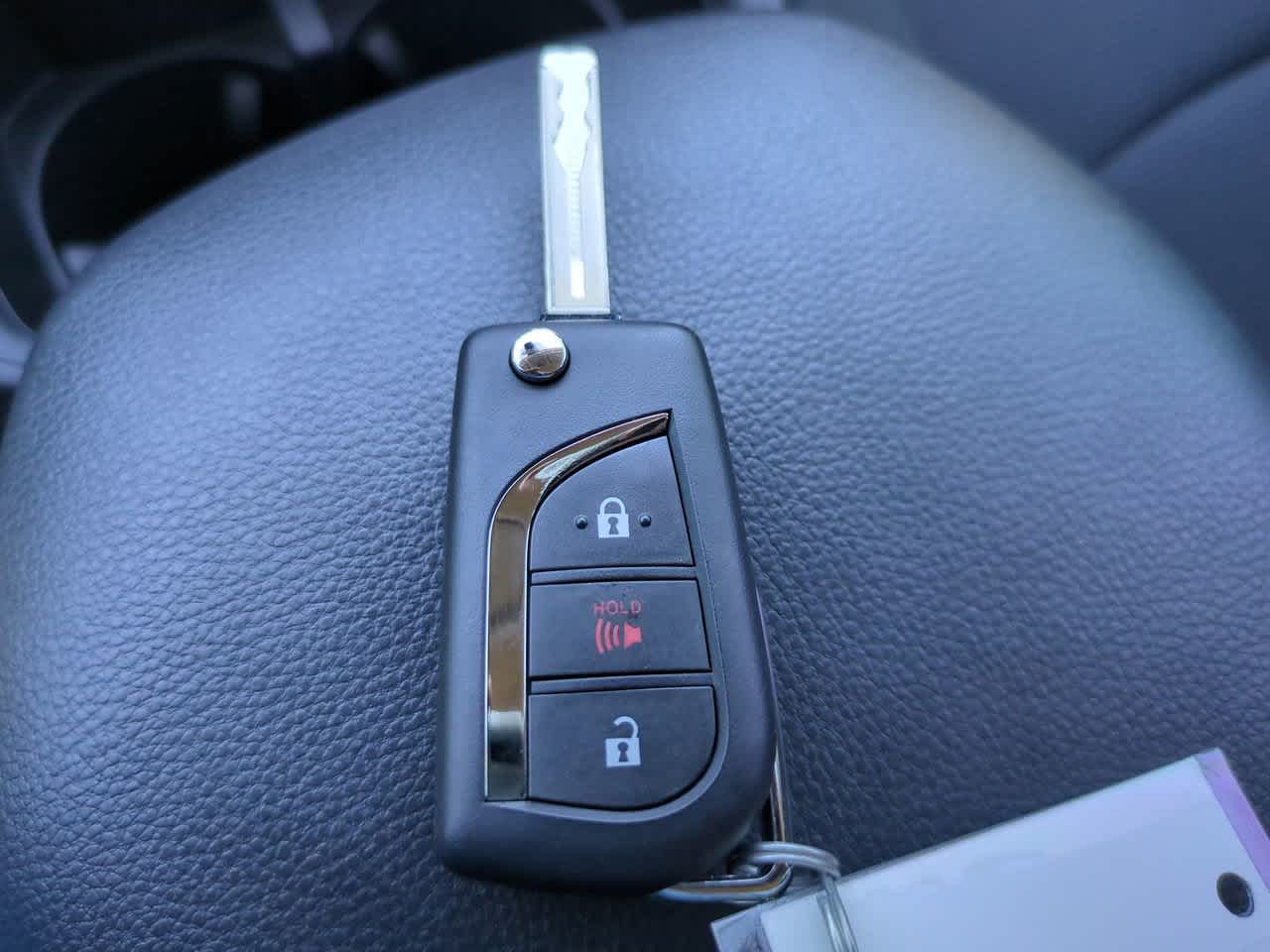 Thumbnail: 2025 Toyota RAV4 - 25