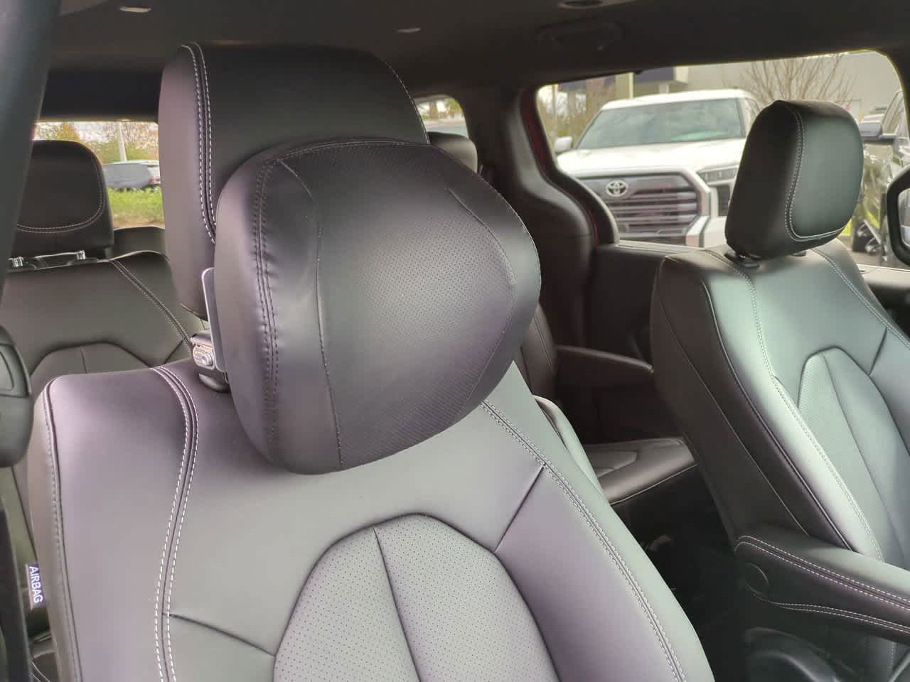 Thumbnail: 2026 Chrysler Pacifica - 7