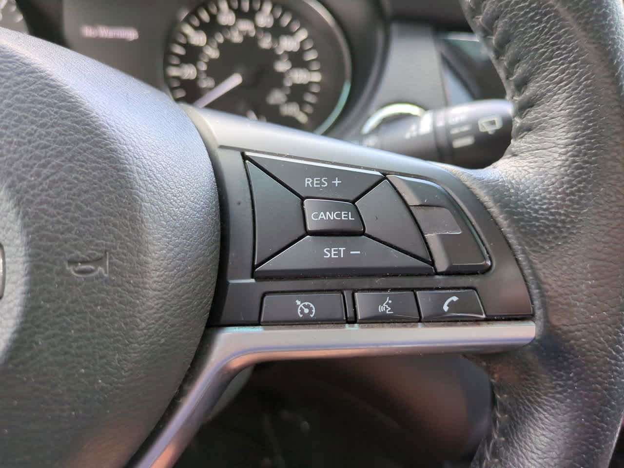 Thumbnail: 2020 Nissan Rogue - 24