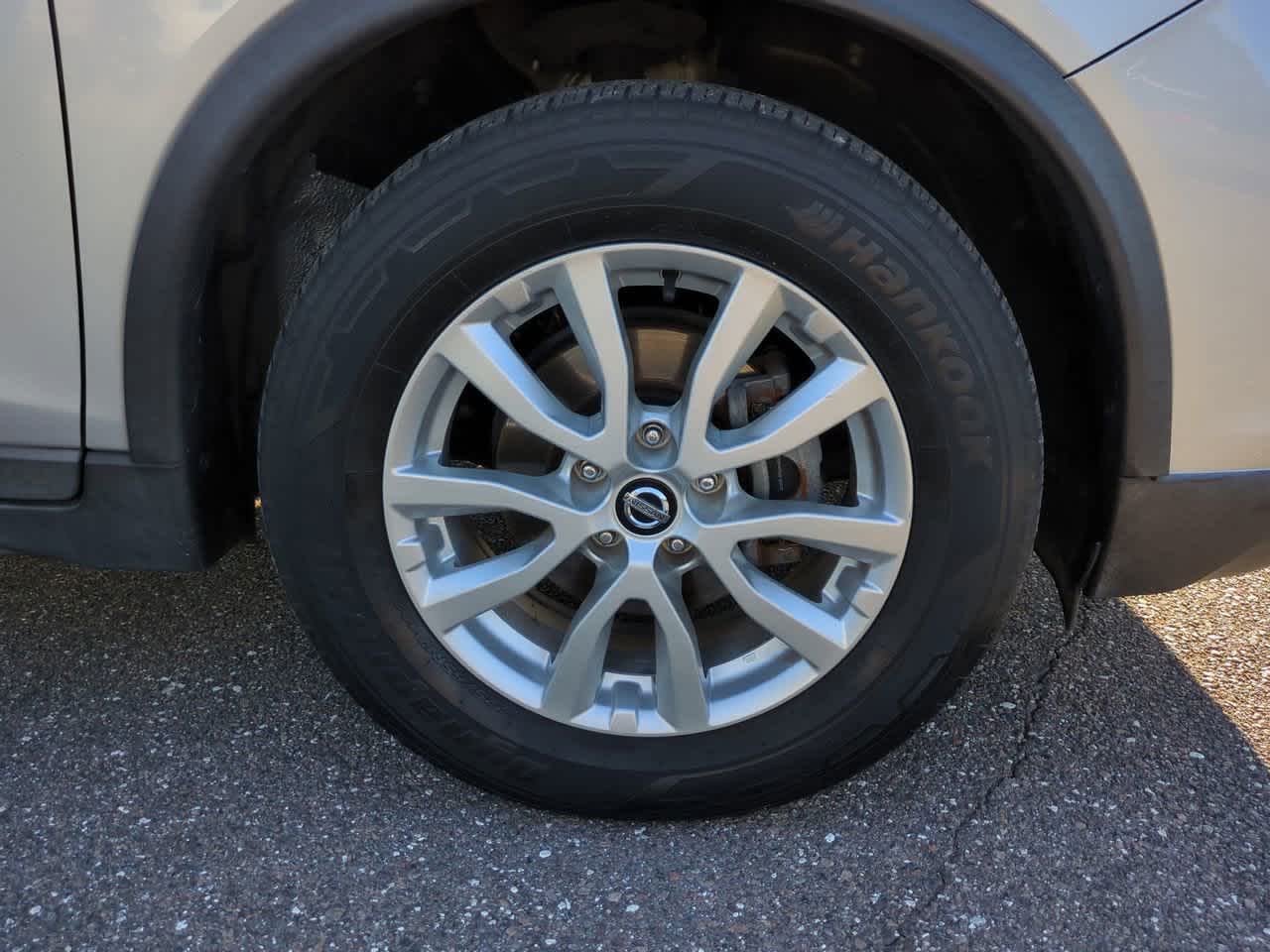 Thumbnail: 2018 Nissan Rogue - 11