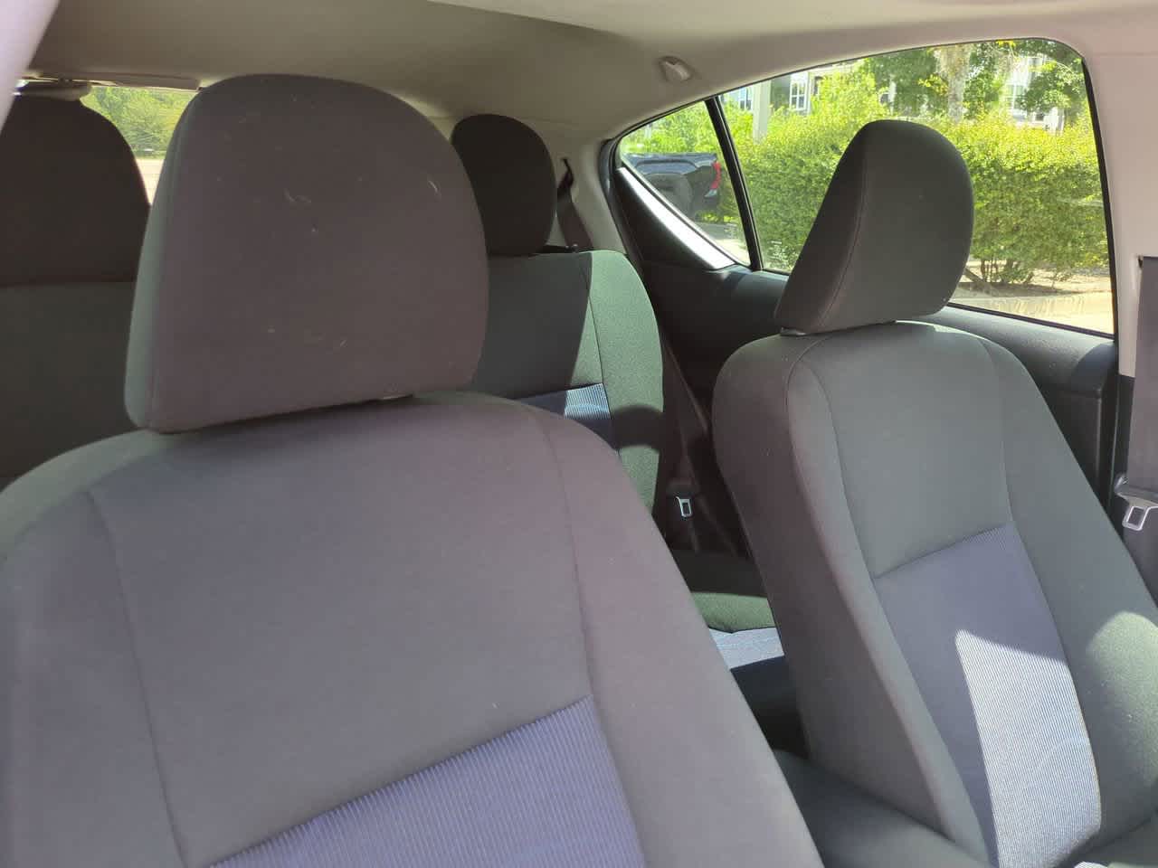 Thumbnail: 2016 Toyota Prius c - 7