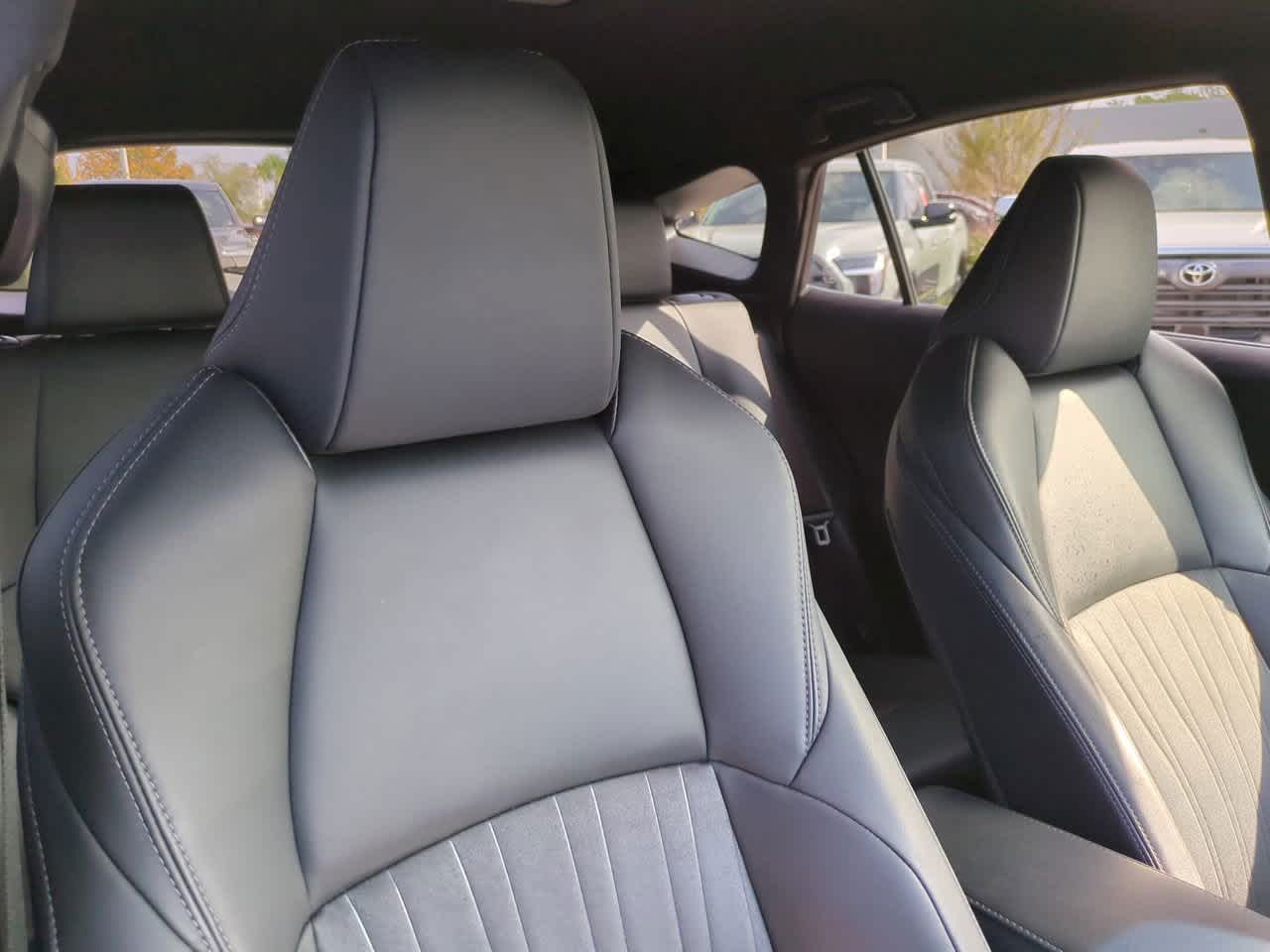 Thumbnail: 2021 Toyota Venza - 7