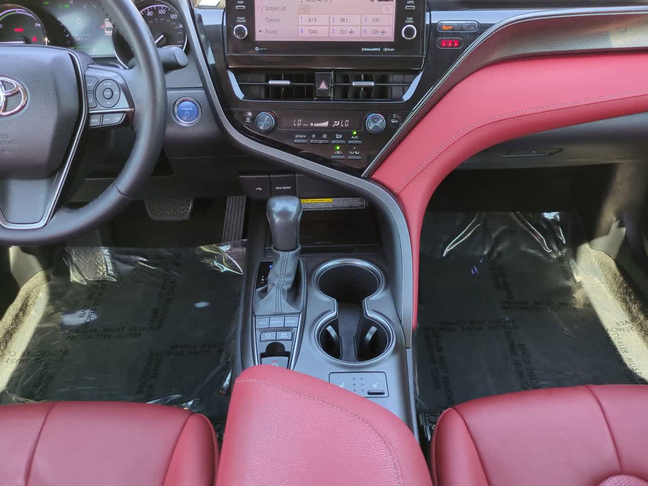 Thumbnail: 2021 Toyota Camry - 18