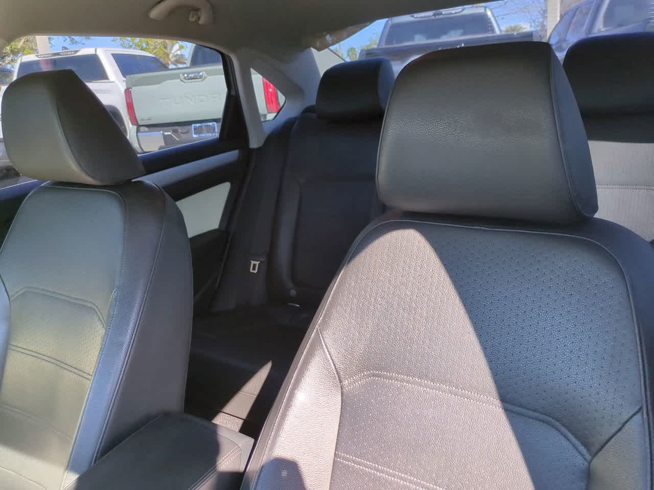 Thumbnail: 2013 Volkswagen Passat - 8