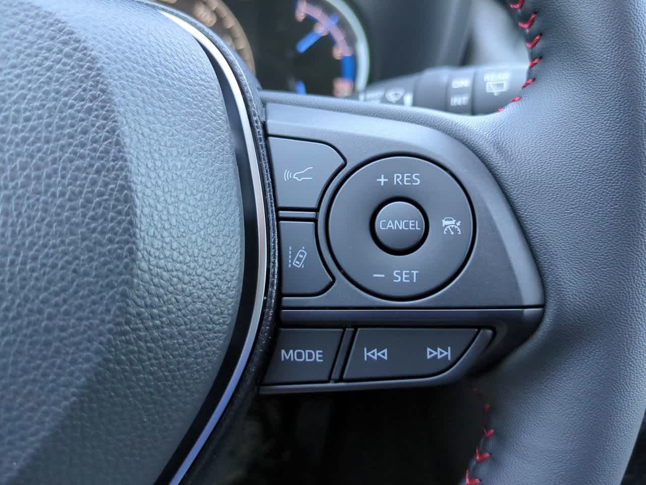 Thumbnail: 2025 Toyota RAV4 - 24