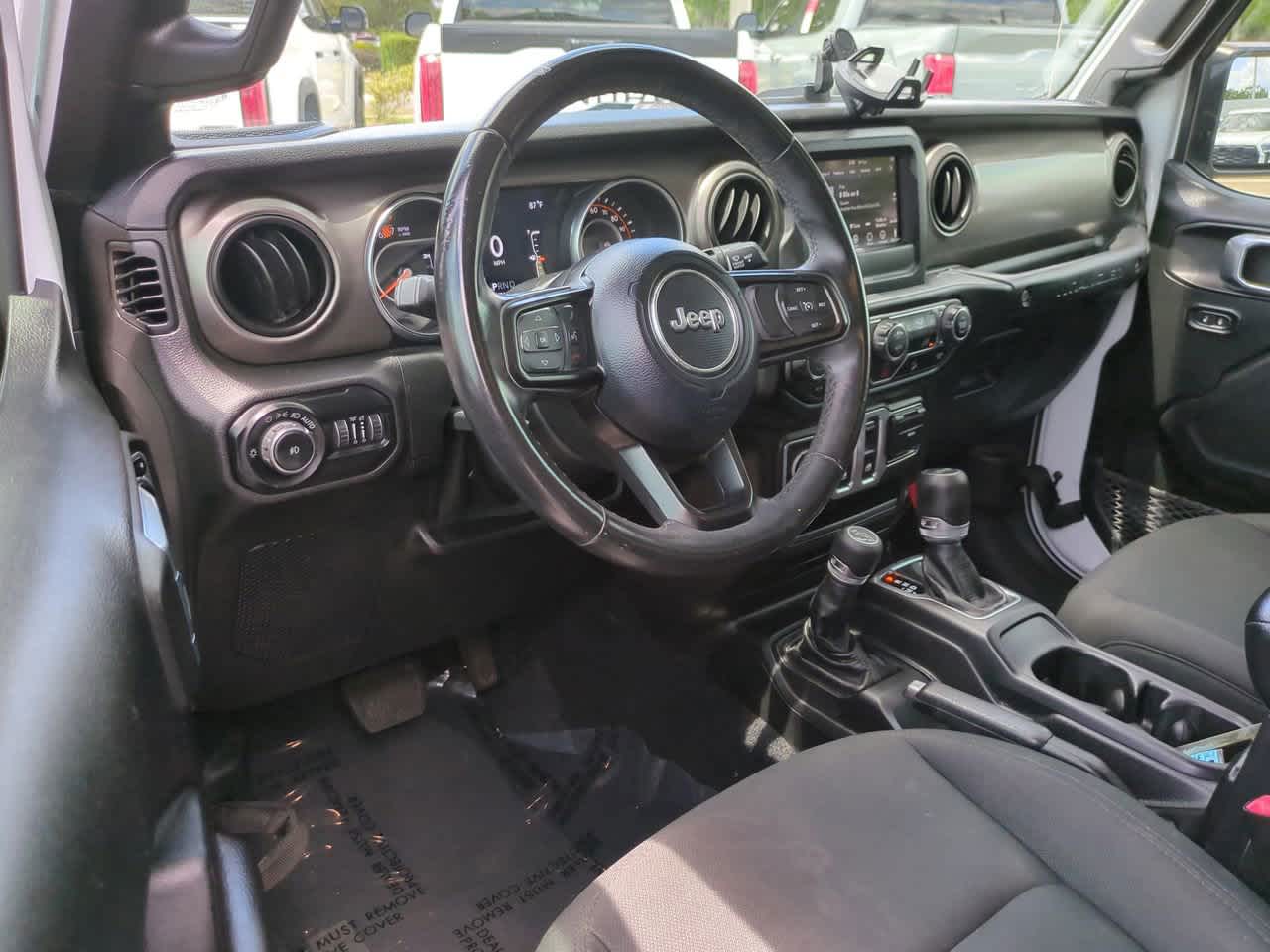 Thumbnail: 2019 Jeep Wrangler - 14
