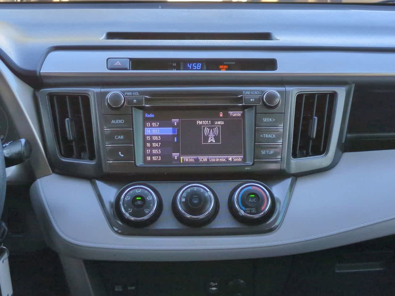 Thumbnail: 2015 Toyota RAV4 - 17