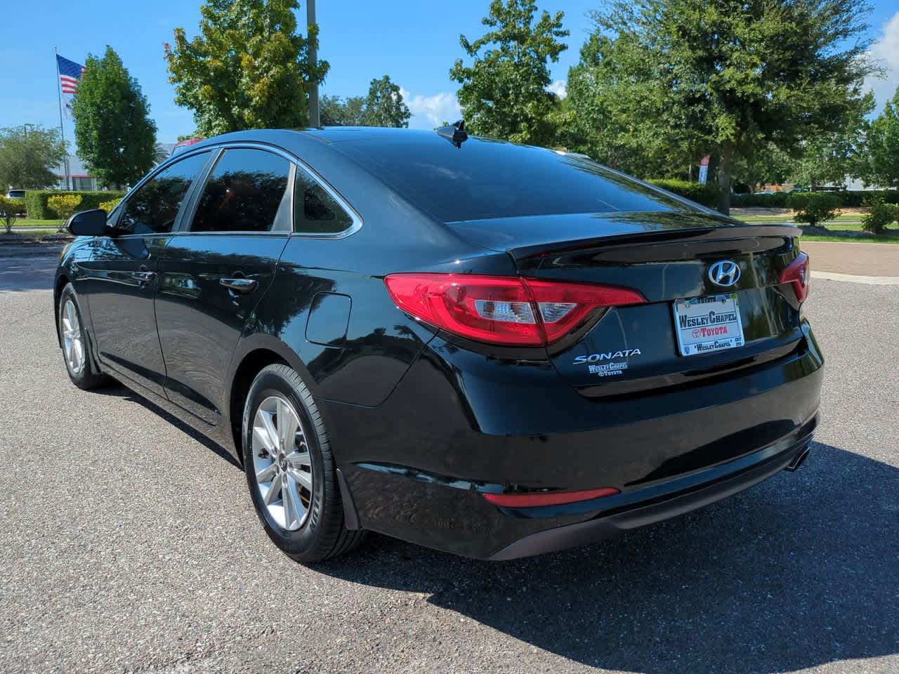 Thumbnail: 2017 Hyundai Sonata - 4